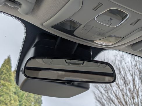 Used 2020 Jeep Renegade Sport image 19