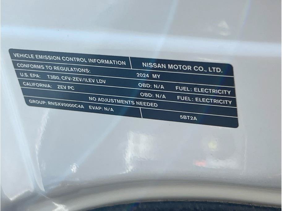 Used 2024 Nissan Ariya FWD image 25