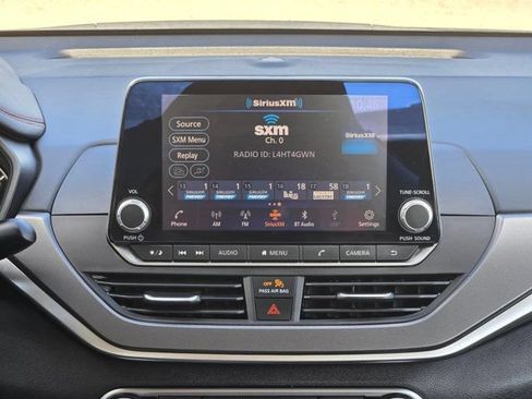 Used 2025 Nissan Altima 2.5 SR FWD image 18