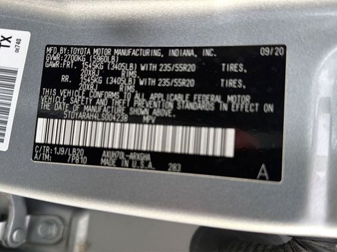 Certified 2020 Toyota Highlander Limited FWD image 43