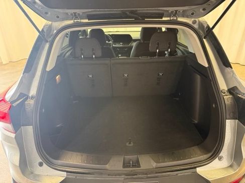 Used 2025 Chevrolet TrailBlazer LT AWD/4WD image 25