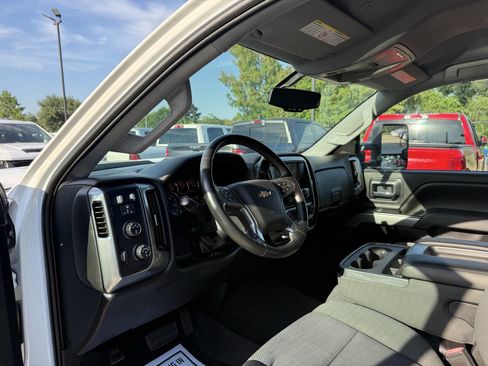 Used 2015 Chevrolet Silverado 2500 LT w/ LT Convenience Package AWD/4WD image 6