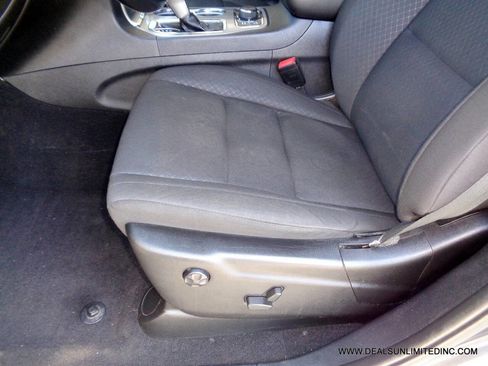 Used 2021 Jeep Grand Cherokee Laredo w/ Trailer Tow Group IV image 9