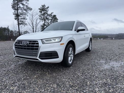 Used 2018 Audi Q5 2.0T Premium w/ Premium Plus Package image 2
