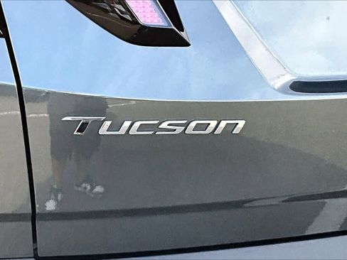 Used 2024 Hyundai Tucson Limited image 30