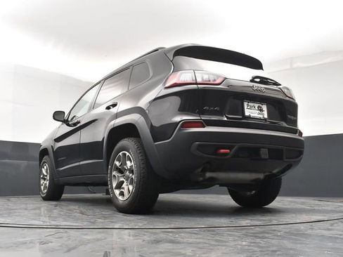 Used 2022 Jeep Cherokee Trailhawk w/ Trailer Tow Group AWD/4WD image 22