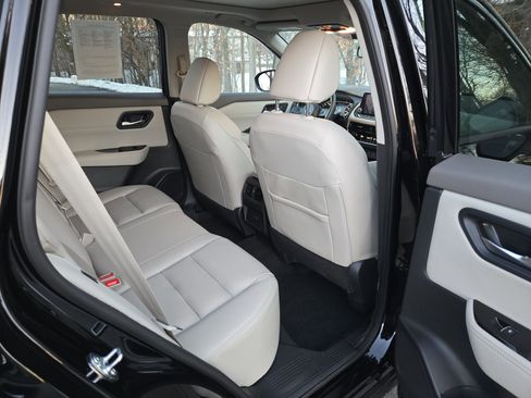 Certified 2023 Nissan Rogue SL image 31