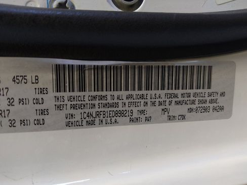 Used 2014 Jeep Patriot Latitude AWD/4WD image 33