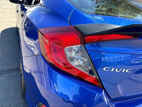 Used 2020 Honda Civic Sport image 28