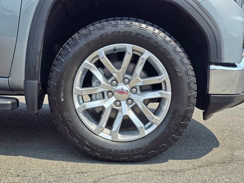 Used 2026 GMC Sierra 1500 SLT w/ SLT Convenience Package AWD/4WD image 9