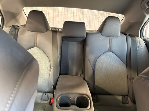 Used 2020 Toyota Camry LE FWD image 20