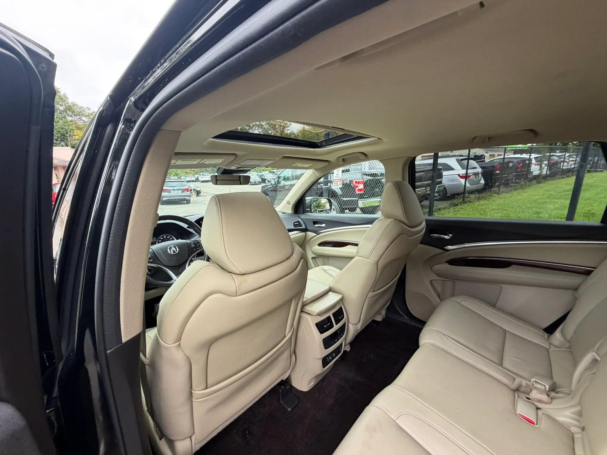 Used 2017 Acura MDX SH-AWD image 18