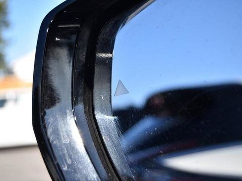 Used 2024 Jeep Grand Cherokee L Laredo image 11