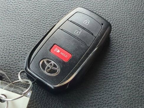 Used 2025 Toyota Tacoma SR image 25