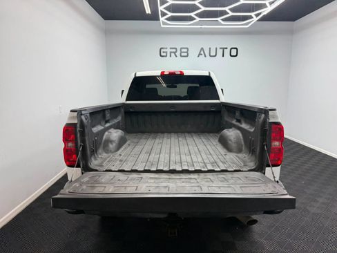 Used 2018 Chevrolet Silverado 2500 W/T w/ WT Convenience Package RWD image 7