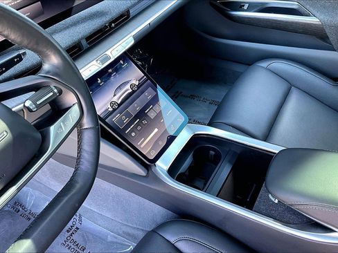 Used 2024 Lucid Air Touring AWD/4WD image 17