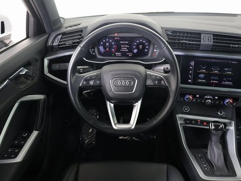 Used 2021 Audi Q3 2.0T Premium image 31
