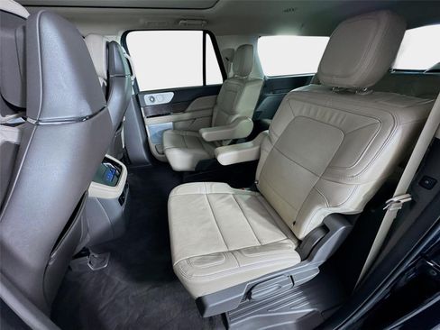 Used 2024 Lincoln Navigator L Reserve AWD/4WD image 24