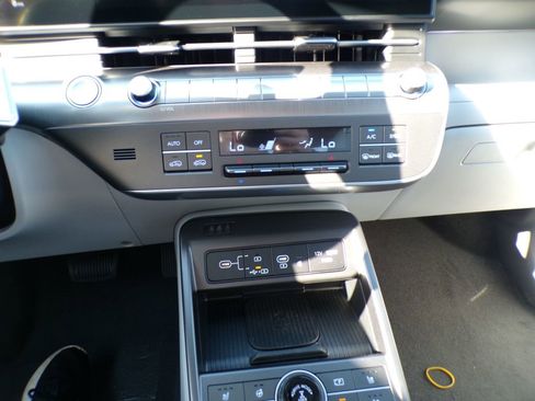 New 2026 Hyundai Kona Limited AWD/4WD image 38