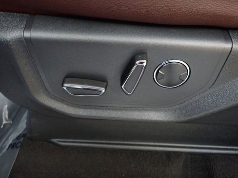 Used 2024 Ford Expedition Max Limited image 26