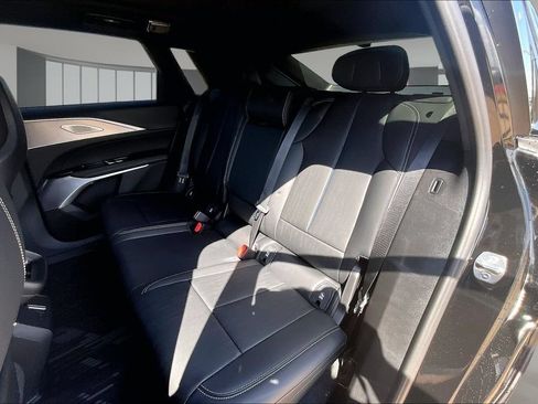 New 2027 Cadillac Lyriq Premium Sport w/ LPO, Floor Liner Package AWD/4WD image 10