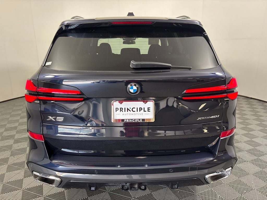 Certified 2024 BMW X5 xDrive40i w/ M Sport Package AWD/4WD image 6