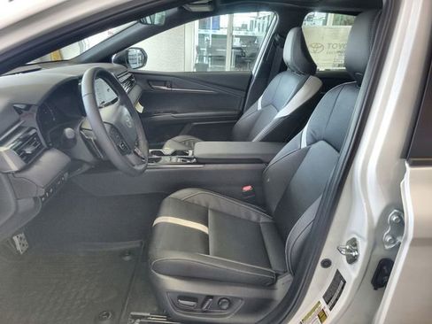New 2026 Toyota Camry Hybrid AWD/4WD image 12