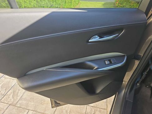 Used 2020 Cadillac XT4 Premium Luxury image 12