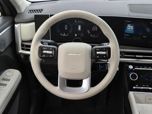 Used 2026 Hyundai Santa Fe SEL FWD image 23