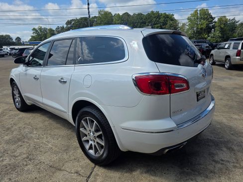 Used 2017 Buick Enclave Leather FWD image 7
