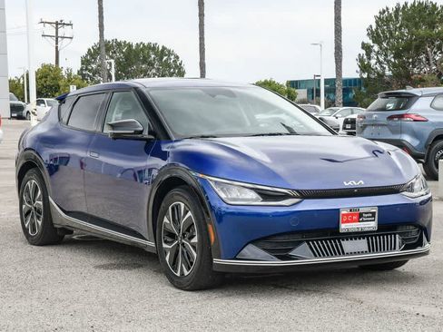 Used 2023 Kia EV6 Wind w/ Wind Technology Package AWD/4WD image 3
