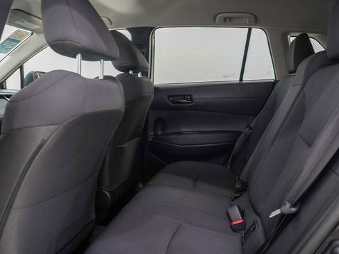 Used 2024 Toyota Corolla Cross LE AWD/4WD image 19