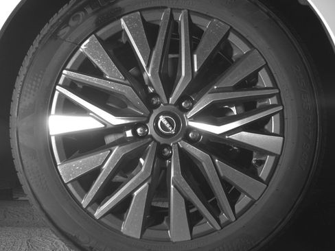 Used 2025 Nissan Altima 2.5 SV image 13