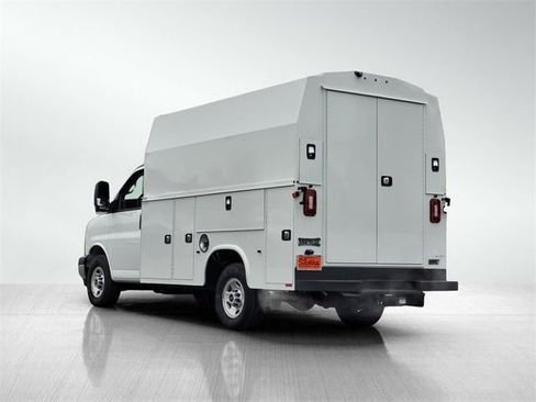 New 2024 GMC Savana 3500 Base w/ Power Convenience Package image 7