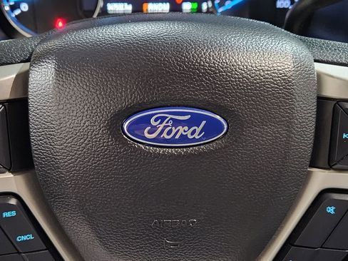Used 2021 Ford F250 Lariat w/ Lariat Ultimate Package AWD/4WD image 53