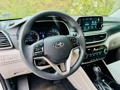 Used 2019 Hyundai Tucson SE image 56
