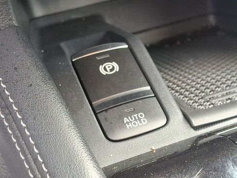 Certified 2024 Nissan Kicks SV image 23