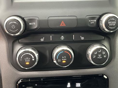 Used 2024 RAM 1500 Big Horn AWD/4WD image 20