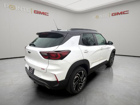 Certified 2025 Chevrolet TrailBlazer RS w/ Convenience Package image 5