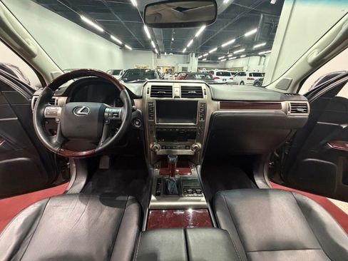 Used 2014 Lexus GX 460 w/ Premium Package AWD/4WD image 40