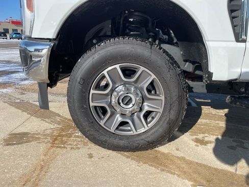 New 2025 Ford F250 XLT w/ Snow Plow/Camper Package image 18