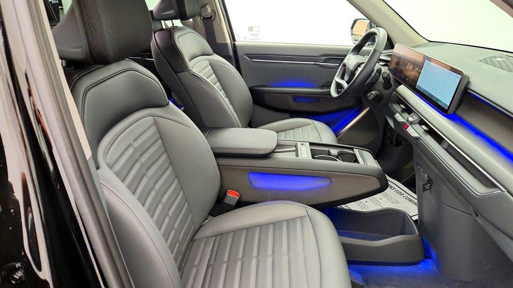 Used 2024 Kia EV9 Land AWD/4WD image 22