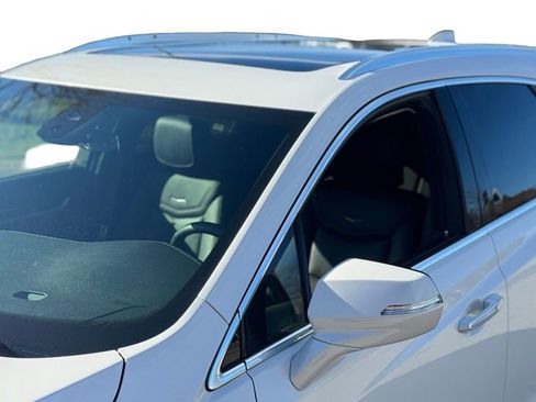 Certified 2025 Cadillac XT5 Premium Luxury image 10