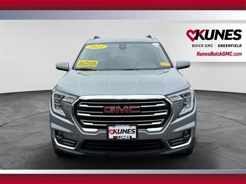 Used 2024 GMC Terrain SLT AWD/4WD image 4