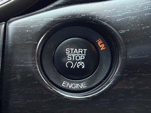Used 2015 Jeep Grand Cherokee Altitude AWD/4WD image 21