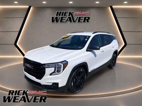 Used 2023 GMC Terrain SLT w/ Tech Package AWD/4WD image 1