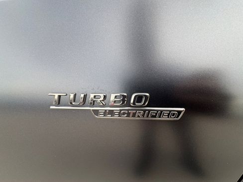 New 2026 Mercedes-Benz C 43 AMG 4MATIC Sedan image 22
