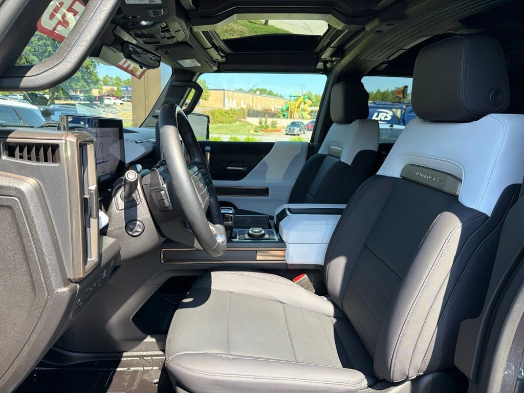 Used 2025 GMC Hummer EV 3X AWD/4WD image 24