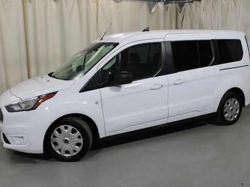 Certified 2020 Ford Transit Connect XLT image 4