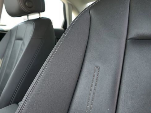 Used 2022 Audi A4 2.0T Premium Plus image 14